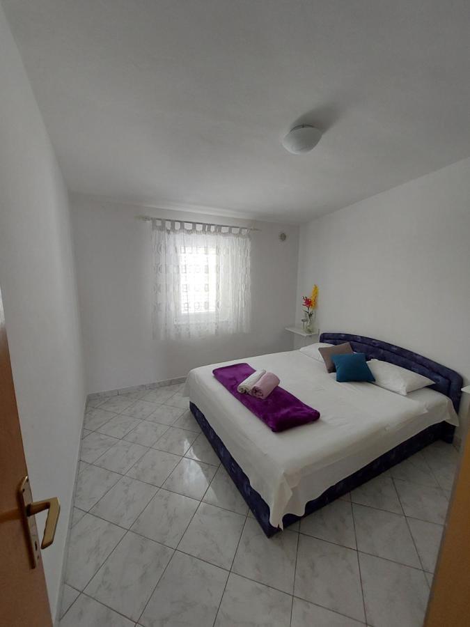 Apartments Markulincic Novalja Luaran gambar