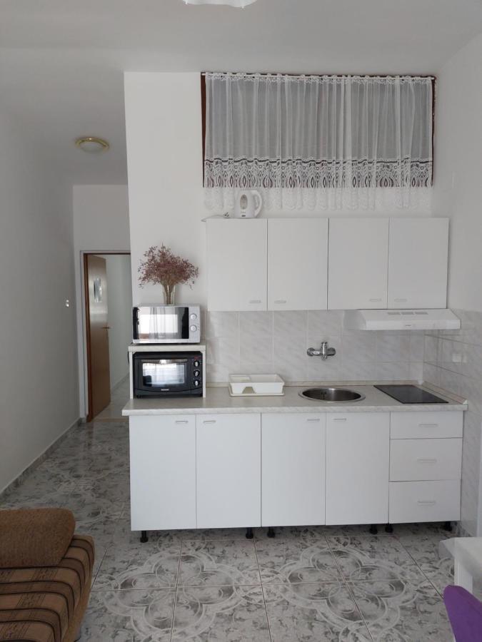 Apartments Markulincic Novalja Luaran gambar
