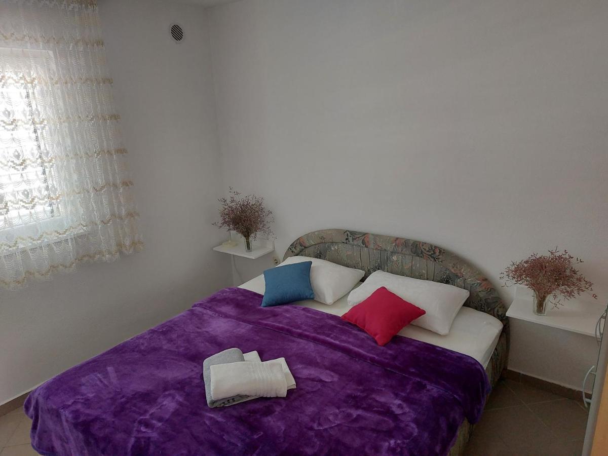 Apartments Markulincic Novalja Luaran gambar