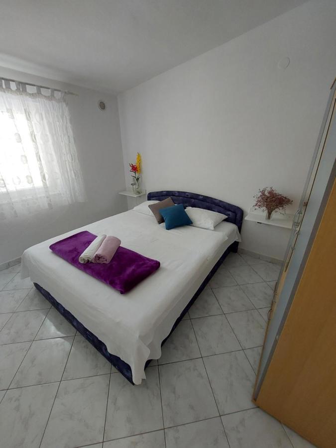 Apartments Markulincic Novalja Luaran gambar