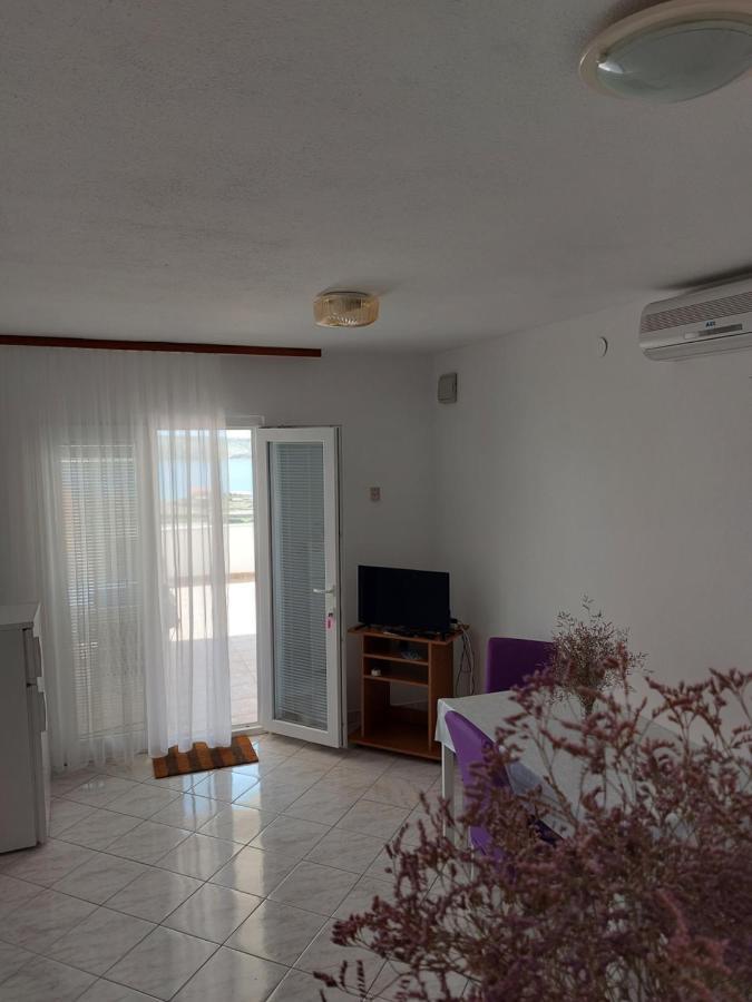 Apartments Markulincic Novalja Luaran gambar