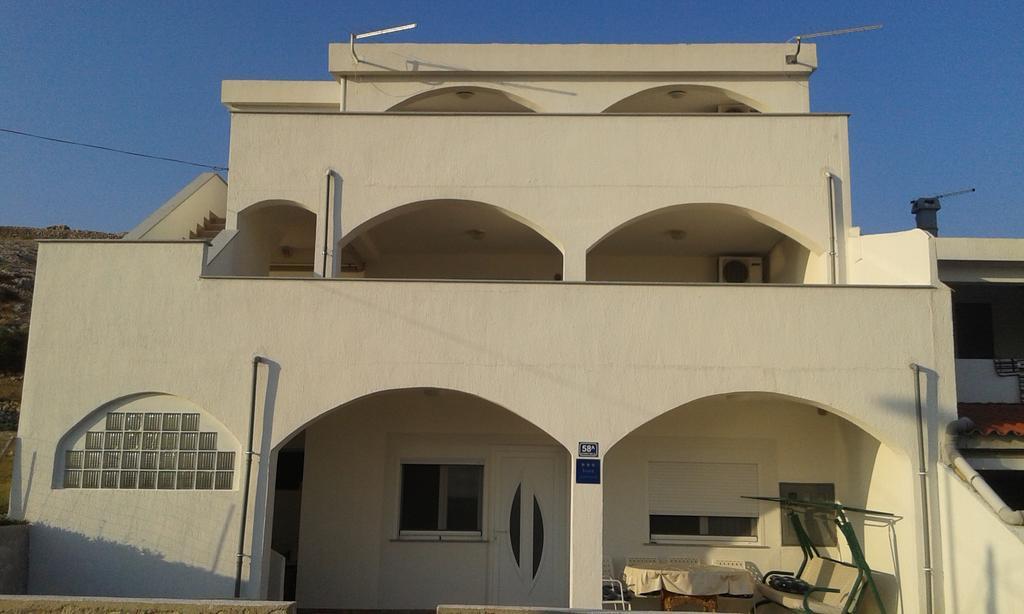 Apartments Markulincic Novalja Luaran gambar